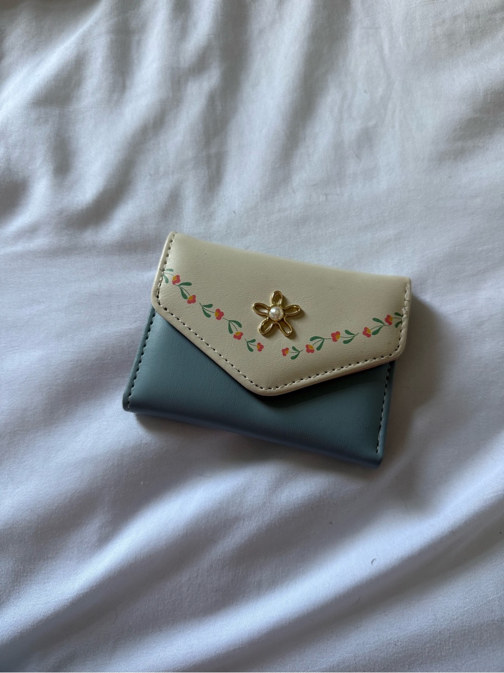 Cream and Dusty Blue Floral Accent Card Wallet